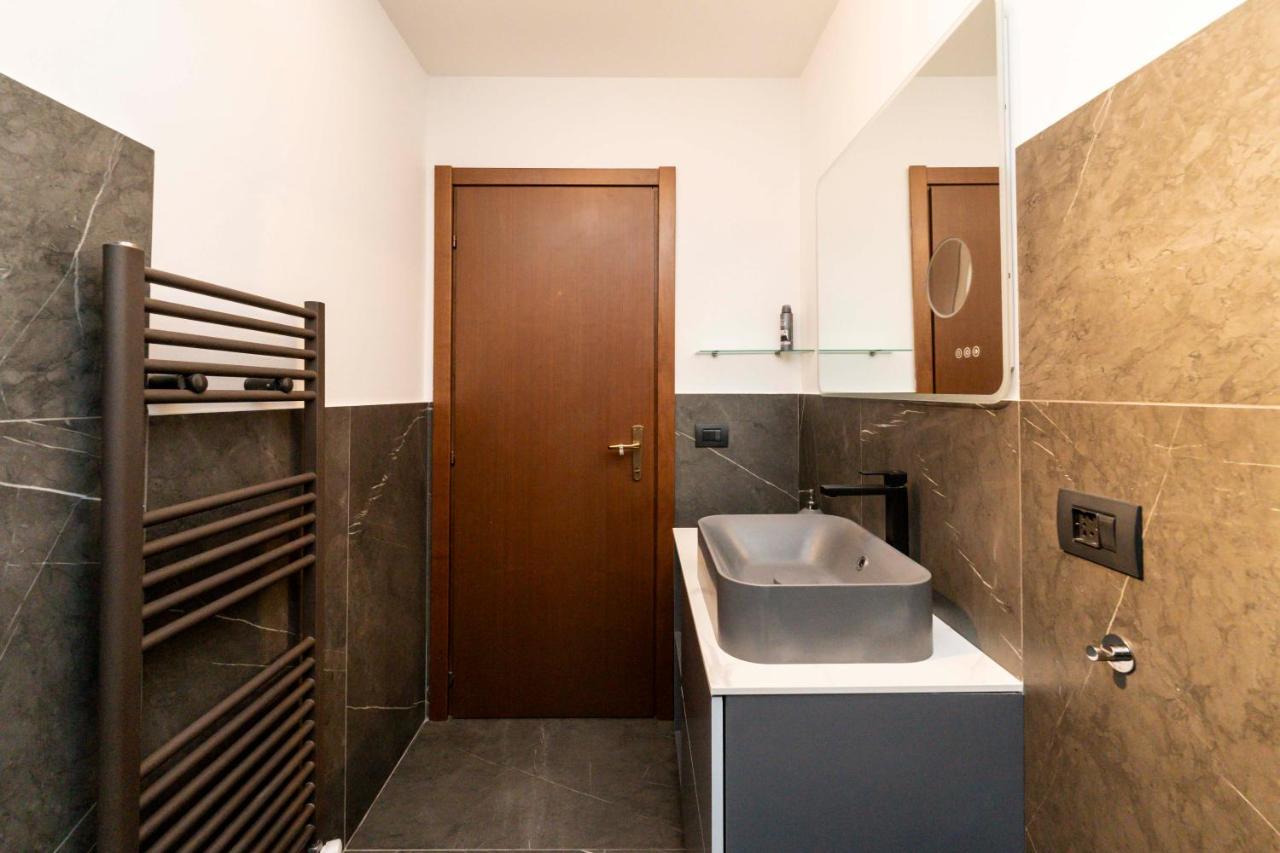Casemi - Vincenzo 12 In Center Appartement Milaan Buitenkant foto
